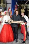 Dateiname=2016_01_20_05373.jpg
Dateigröße=81KB
Abmessungen: 533x800
hinzugefügt am: %21. %819 %2016 2016_01_20_05373.jpg