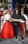 Dateiname=2016_01_20_05379.jpg
Dateigröße=80KB
Abmessungen: 522x800
hinzugefügt am: %21. %819 %2016 2016_01_20_05379.jpg