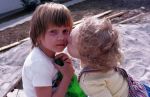 Dateiname=1974_Sandkastenliebe.jpg
Dateigröße=74KB
Abmessungen: 800x520
hinzugefügt am: %11. %173 %2017 1974_Sandkastenliebe.jpg