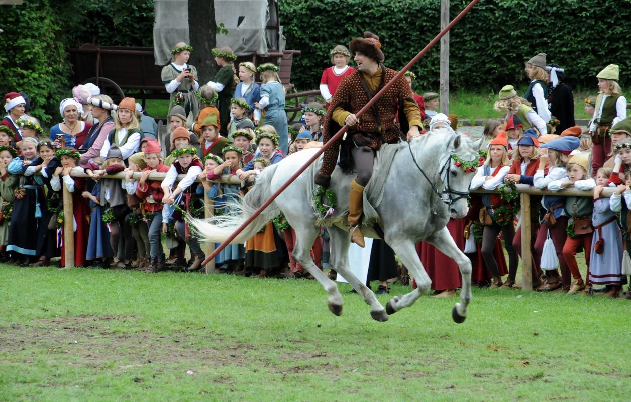2009_07_12_01933_~0.jpg