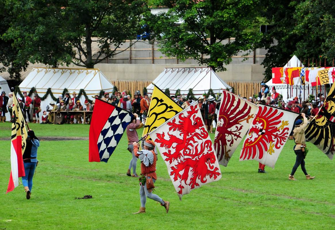 2009_07_12_02220_~0.jpg
